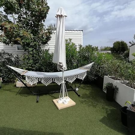 ホテルCamping Le Montourey Azur 78 Fréjus エクステリア 写真