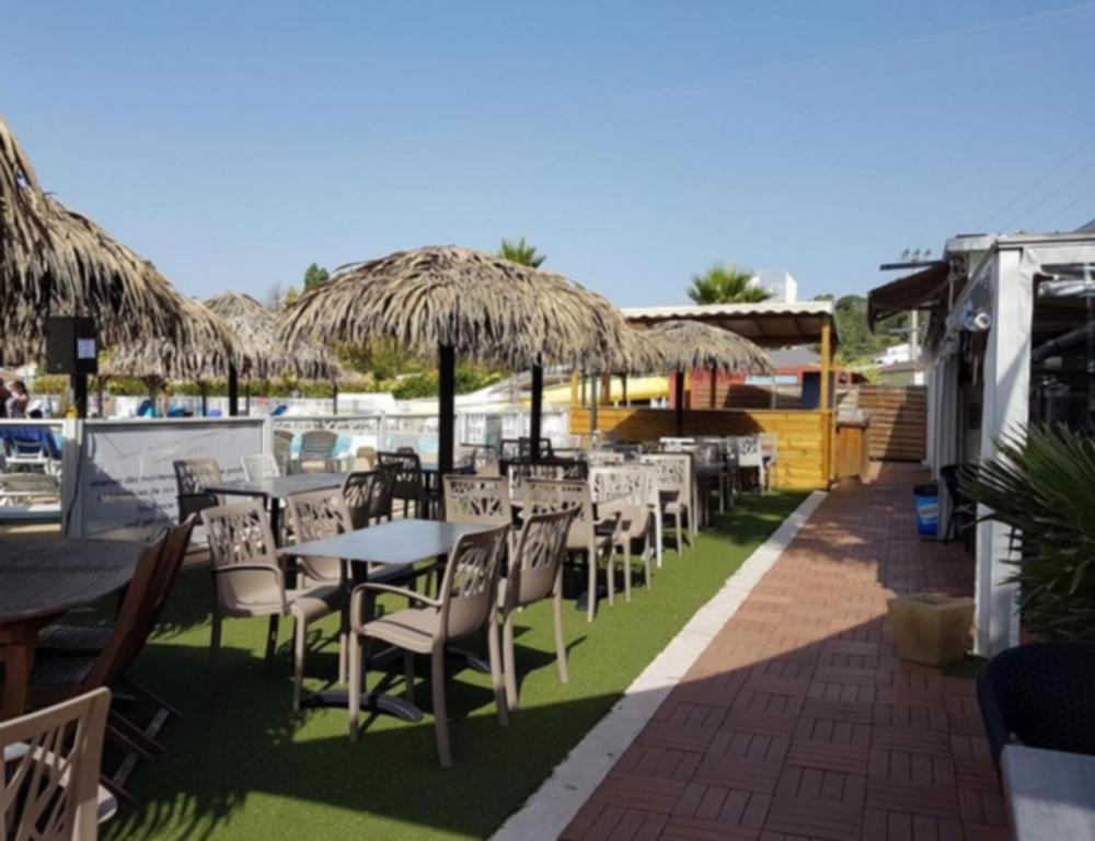 ホテルCamping Le Montourey Azur 78 Fréjus エクステリア 写真