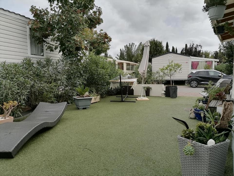 ホテルCamping Le Montourey Azur 78 Fréjus エクステリア 写真